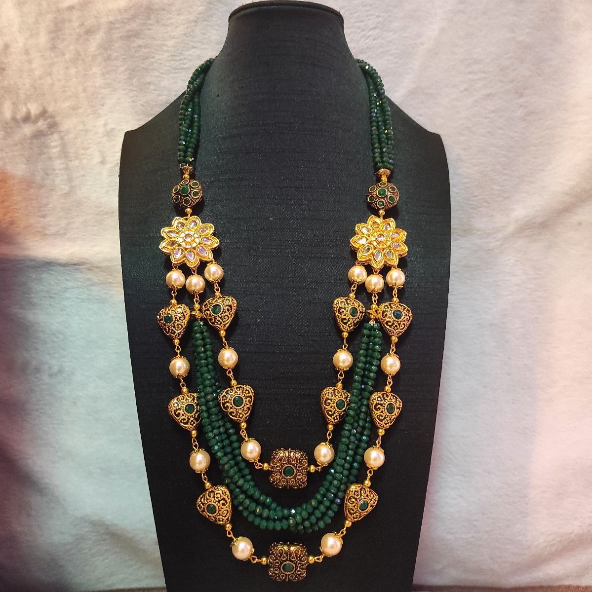 Kundon, Artificial Pearl, Joypuri Beads & Agates Necklace